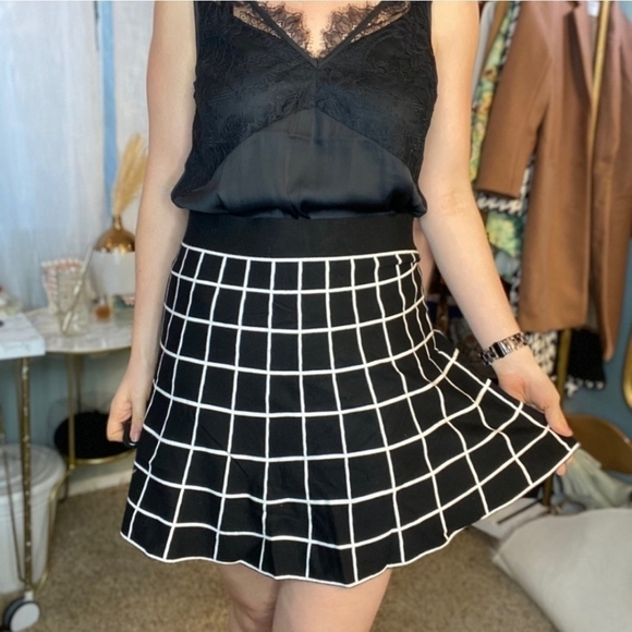 Ann Taylor Black White Windowpane Pull On Knit Sweater Skirt Size Small - Picture 1 of 5